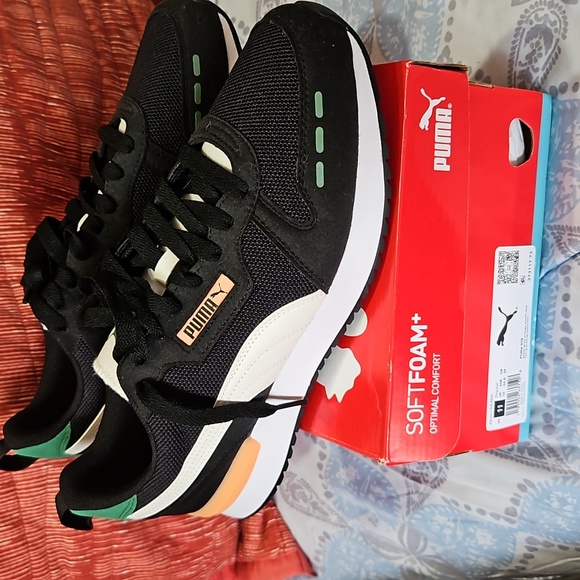 Puma NIB sz11 Men's Puma R78 softfoam,optimal comfort - Picture 2 of 10